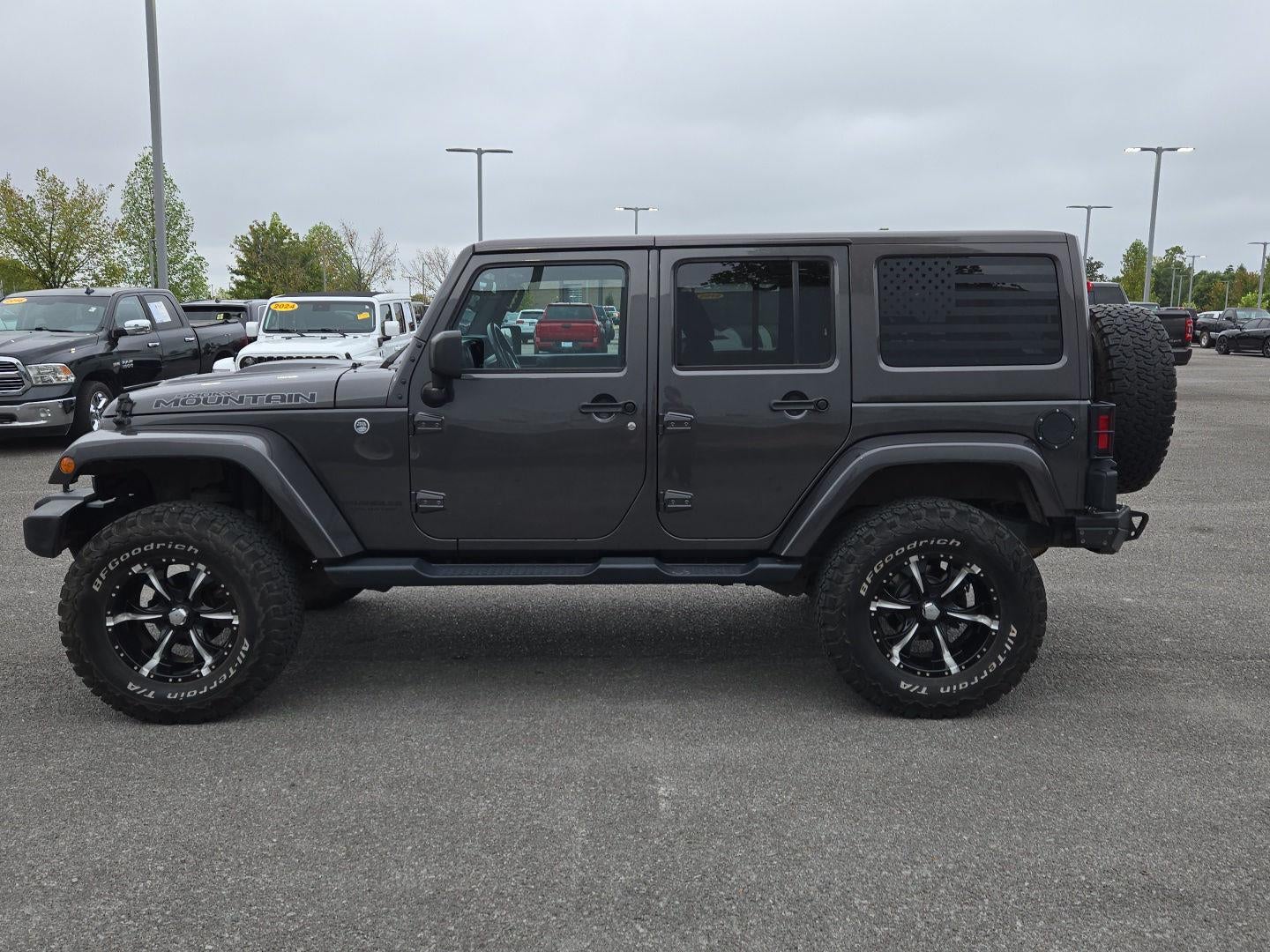 2017 Jeep Wrangler Unlimited Smoky Mountain 4x4