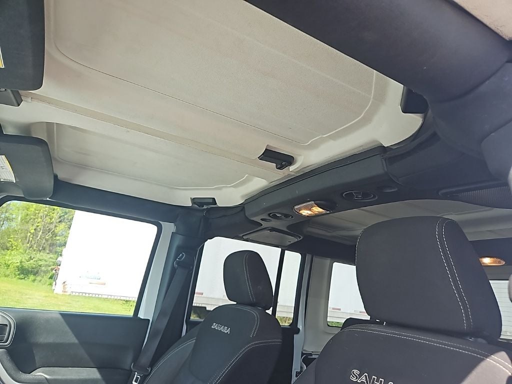 2017 Jeep Wrangler Unlimited Sahara 4x4