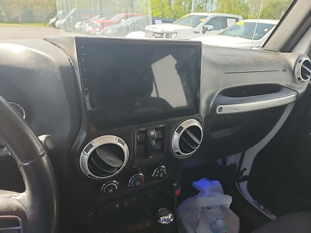 2017 Jeep Wrangler Unlimited Sahara 4x4