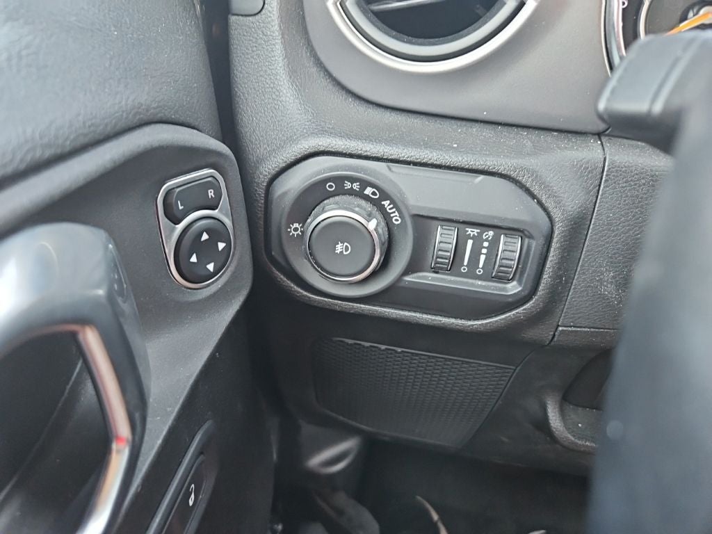 2021 Jeep Wrangler Unlimited Willys 4x4