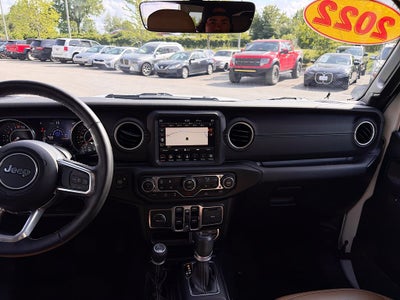 2022 Jeep Wrangler Unlimited Sahara 4x4