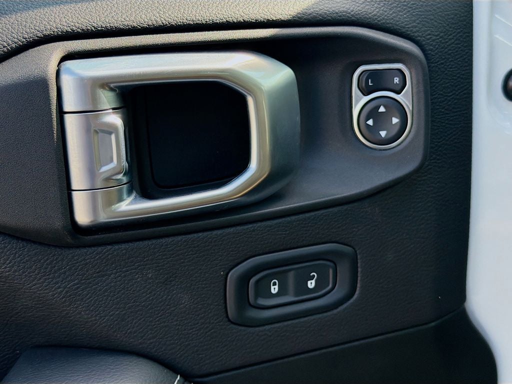 2022 Jeep Wrangler Unlimited Sahara 4x4
