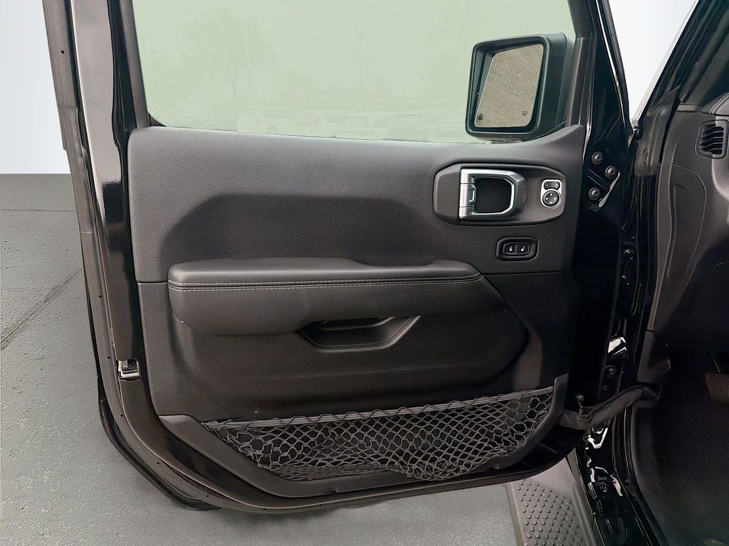 2022 Jeep Wrangler Unlimited Sahara 4x4