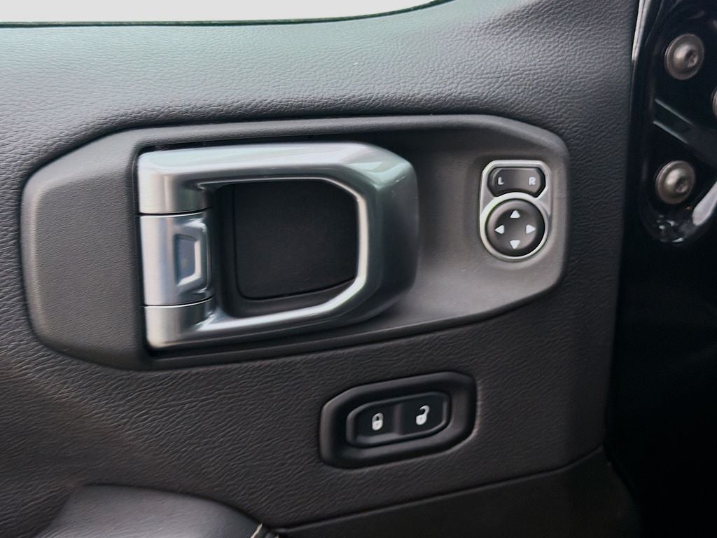 2022 Jeep Wrangler Unlimited Sahara 4x4