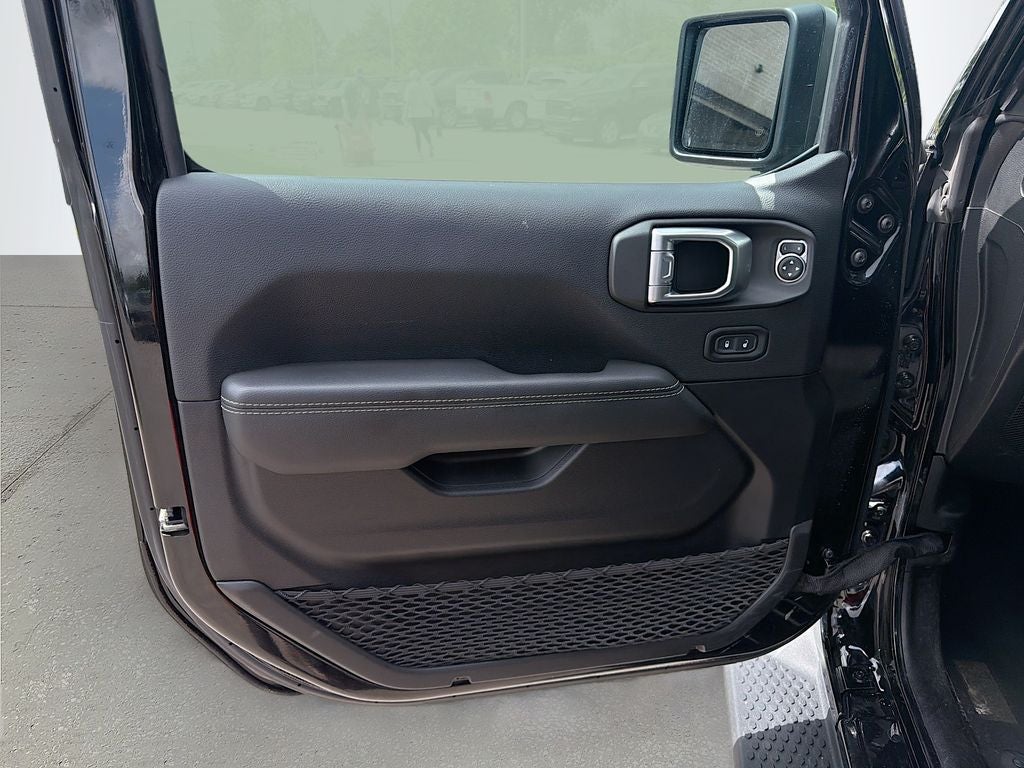 2022 Jeep Wrangler Unlimited Sahara 4x4