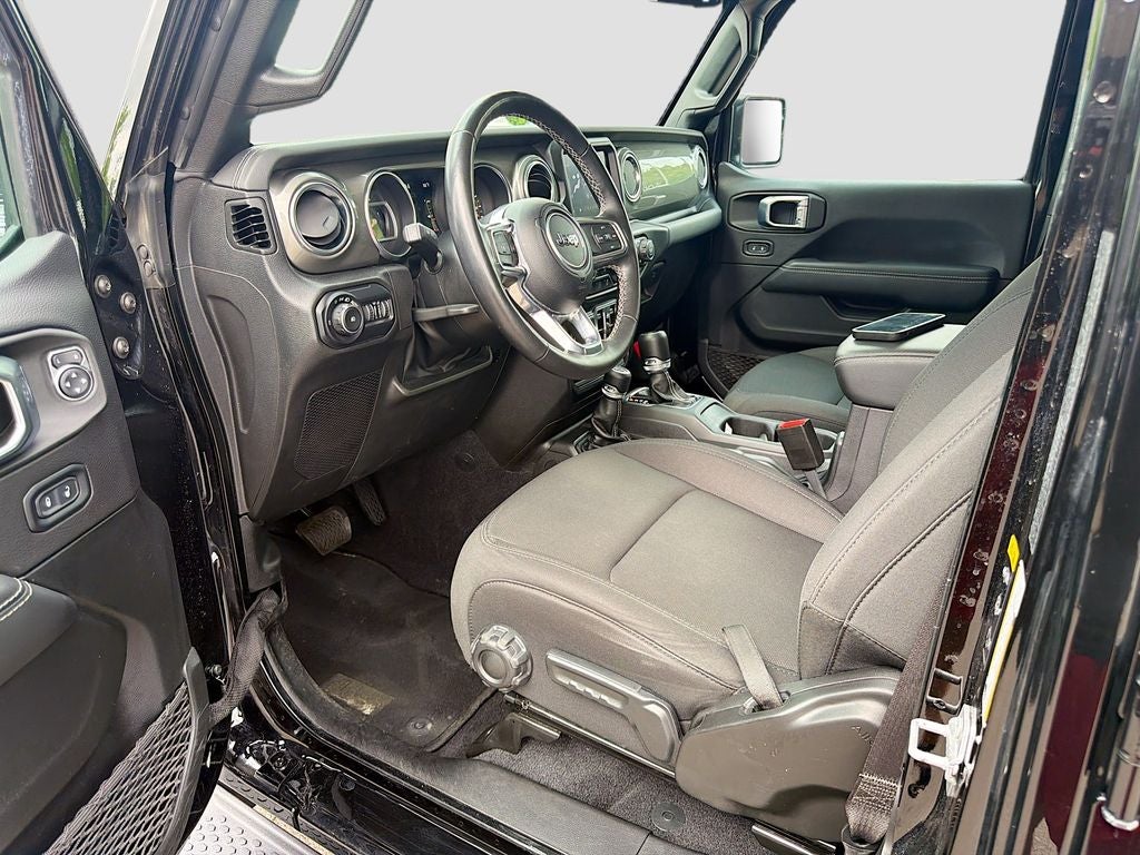 2022 Jeep Wrangler Unlimited Sahara 4x4