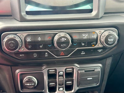 2022 Jeep Wrangler Unlimited Sahara 4x4
