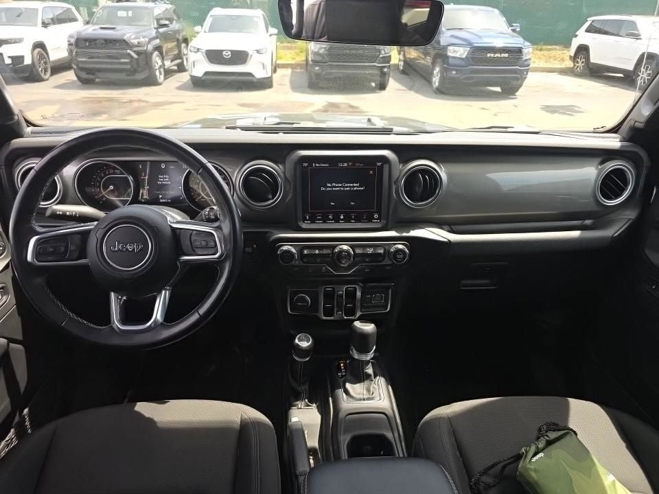 2022 Jeep Wrangler Unlimited Sahara 4x4