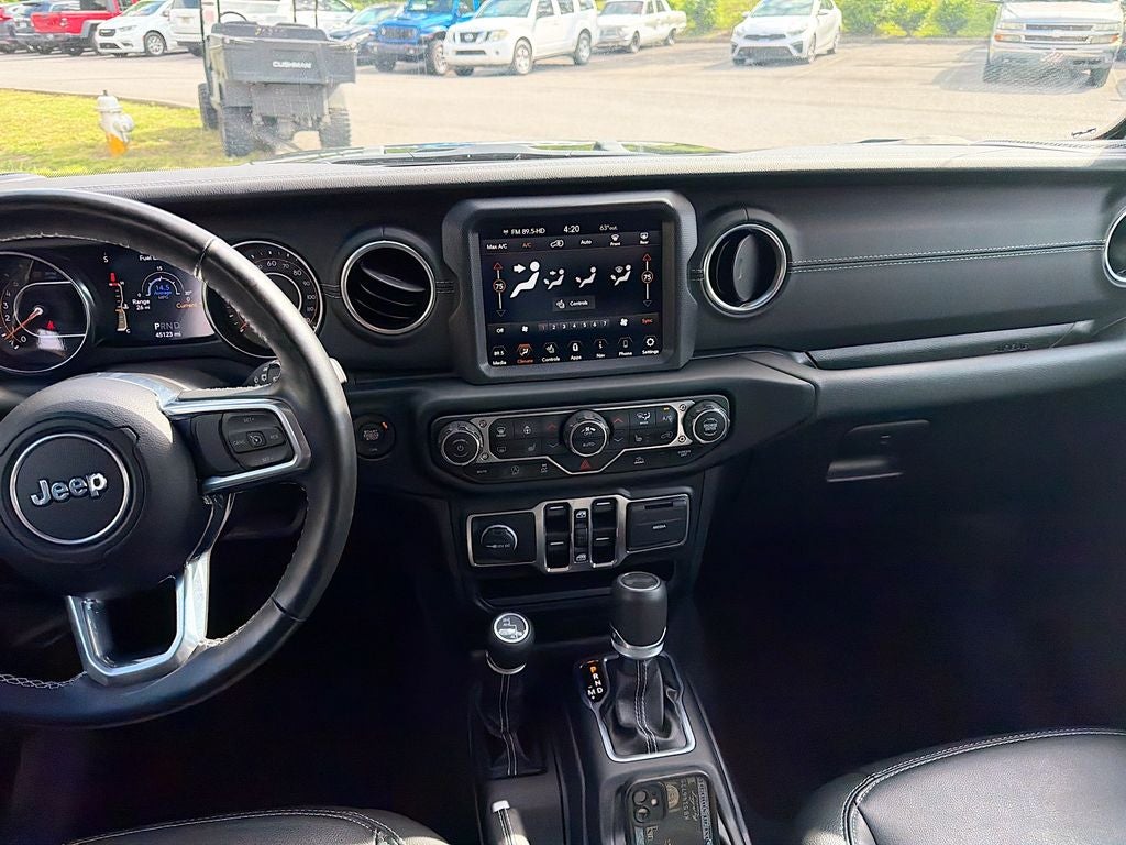 2022 Jeep Wrangler Unlimited Sahara 4x4