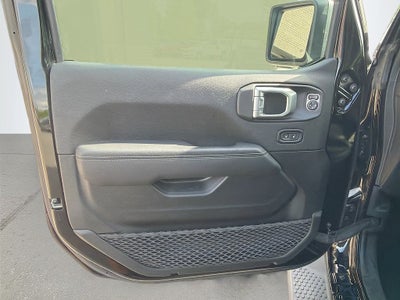 2022 Jeep Wrangler Unlimited Sahara 4x4