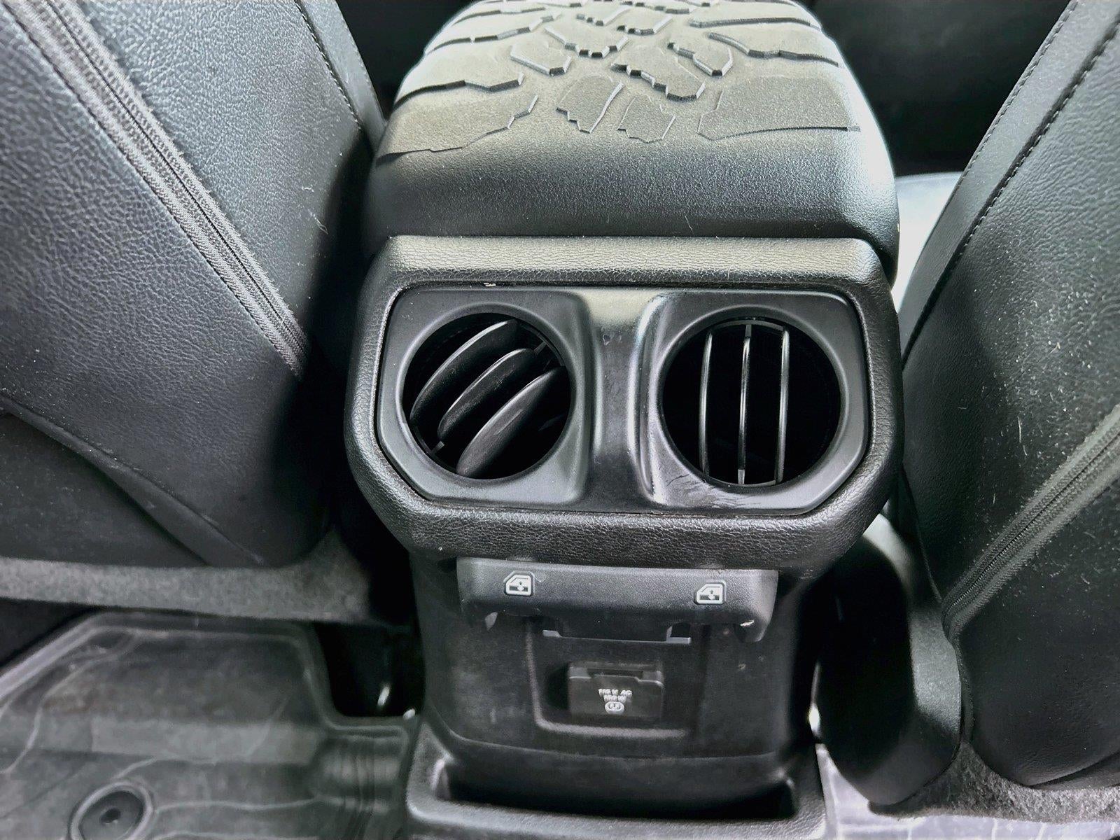 2018 Jeep Wrangler Unlimited Sahara 4x4