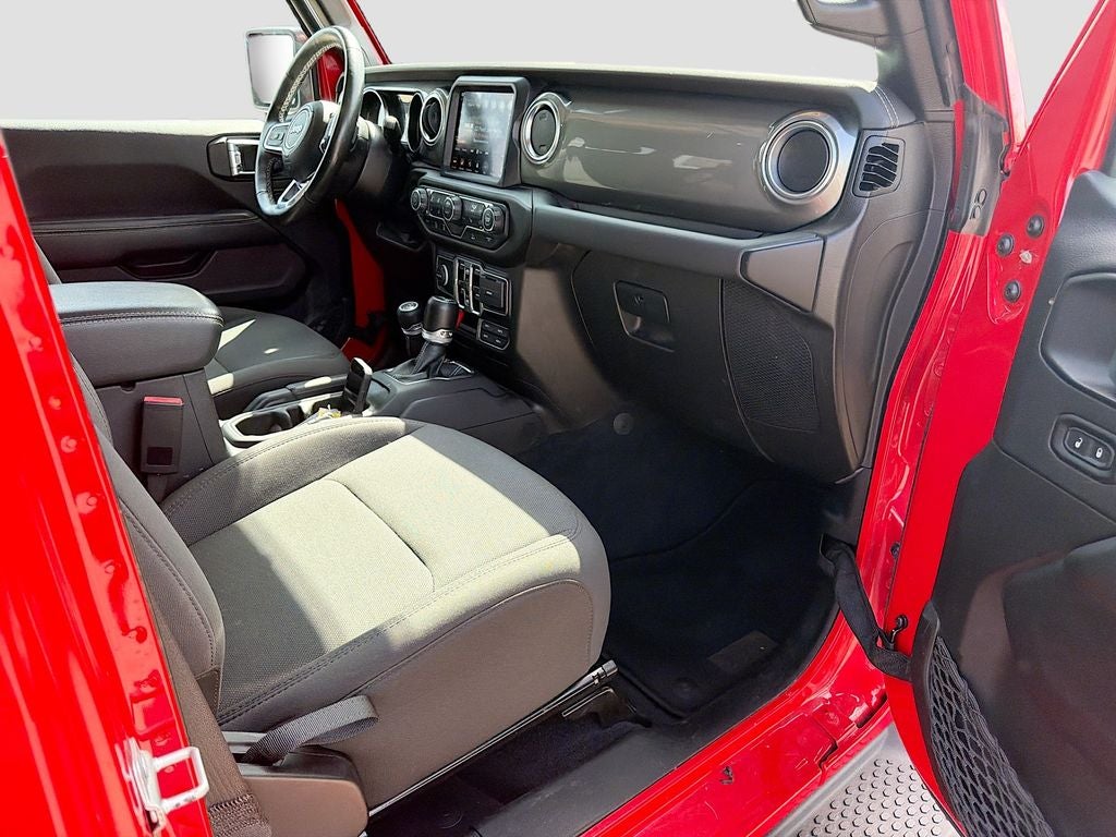 2022 Jeep Wrangler Unlimited Sahara 4x4