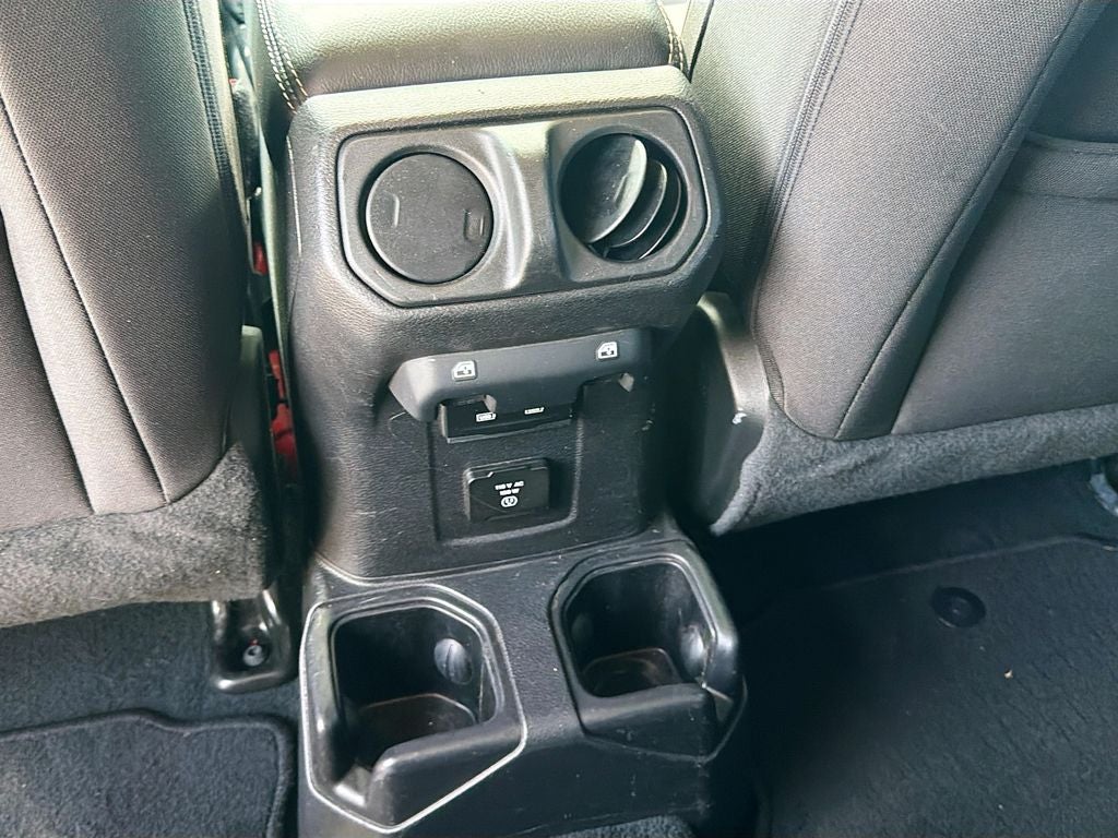 2022 Jeep Wrangler Unlimited Sahara 4x4