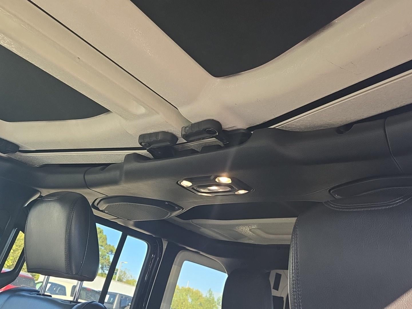 2022 Jeep Wrangler Unlimited Sahara 4x4