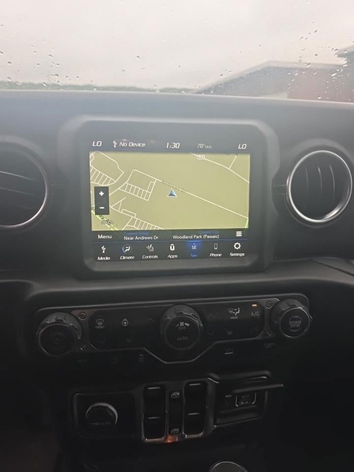 2022 Jeep Wrangler Unlimited Sahara 4x4
