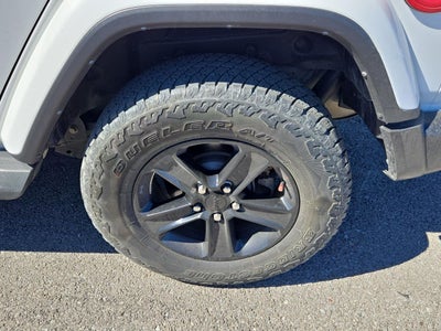 2022 Jeep Wrangler Unlimited Sahara Altitude 4x4