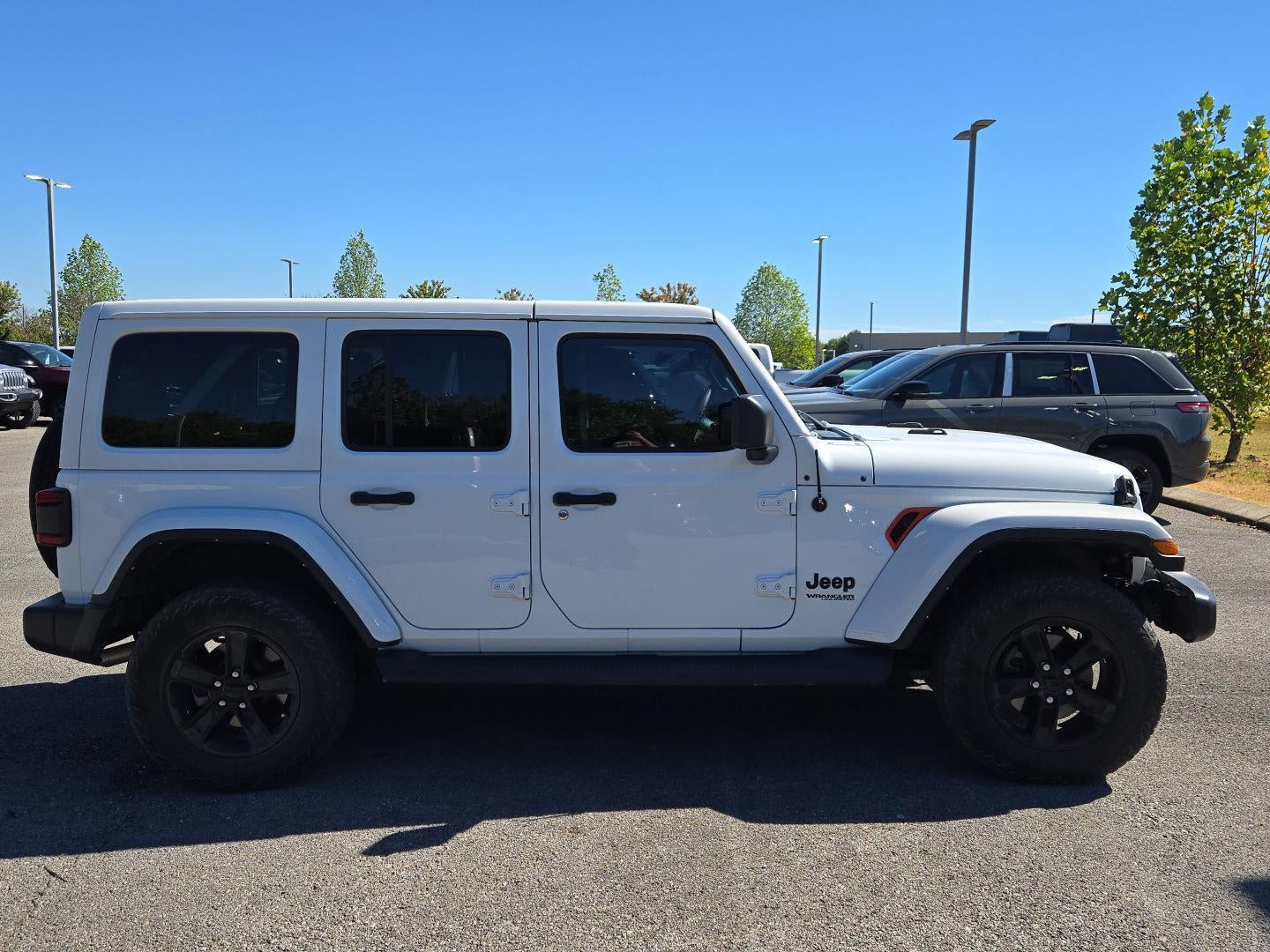 2022 Jeep Wrangler Unlimited Sahara Altitude 4x4