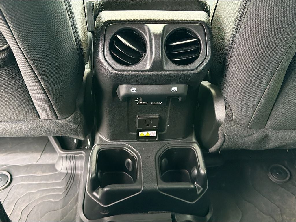 2021 Jeep Wrangler Unlimited Sahara 4x4