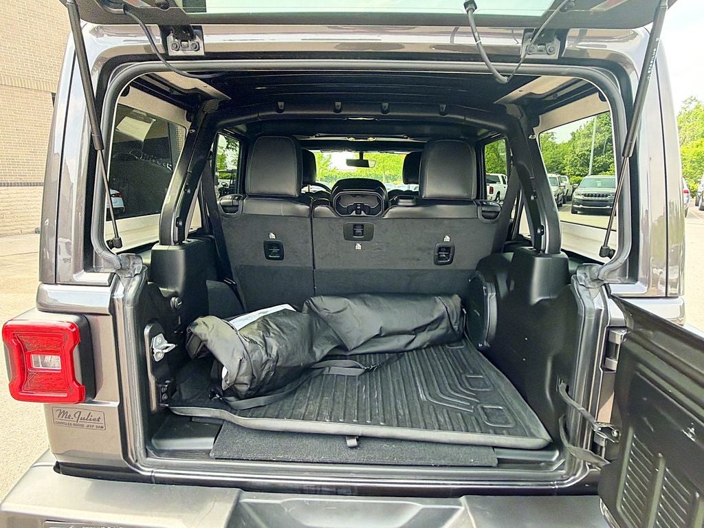 2022 Jeep Wrangler Unlimited Sahara 4x4