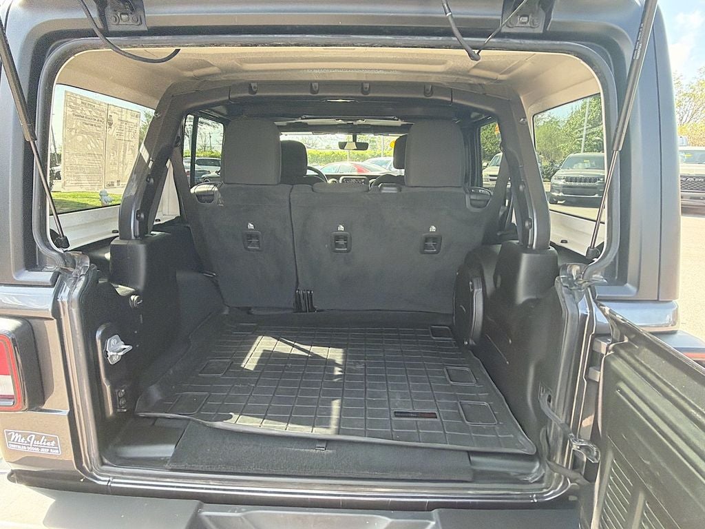 2022 Jeep Wrangler Unlimited Sahara 4x4