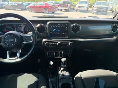 2022 Jeep Wrangler Unlimited Sahara 4x4
