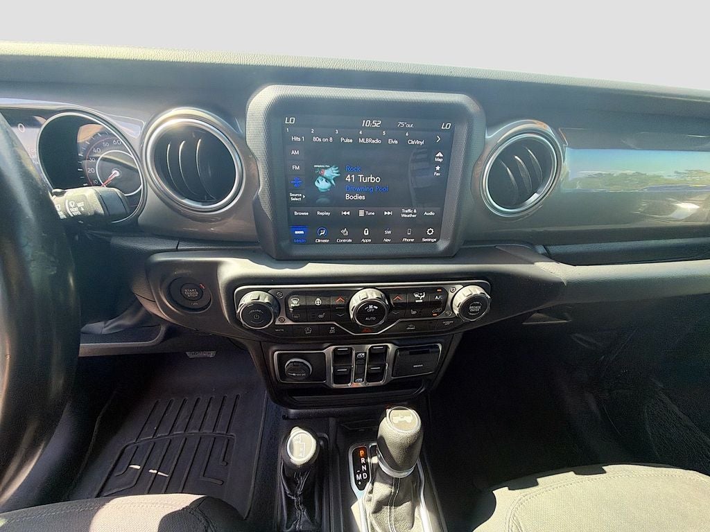 2022 Jeep Wrangler Unlimited Sahara 4x4