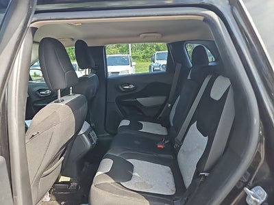 2014 Jeep Cherokee Sport