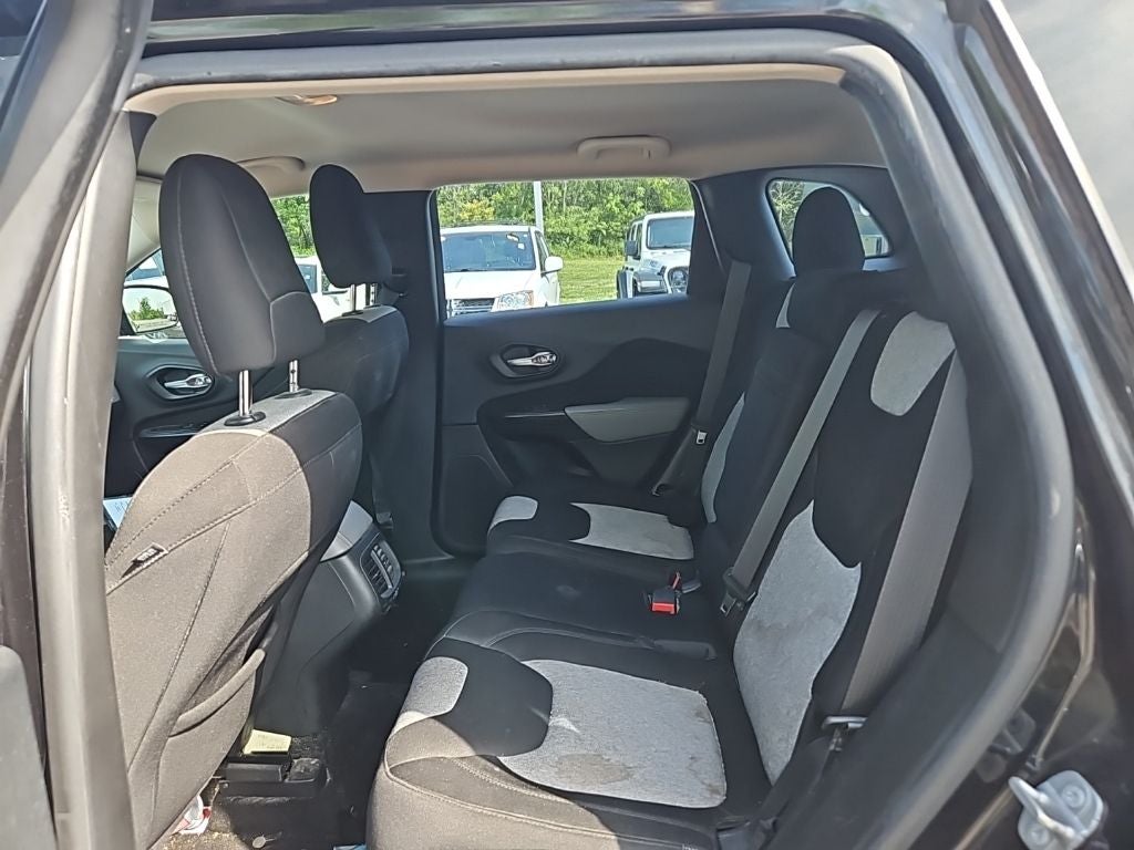 2014 Jeep Cherokee Sport