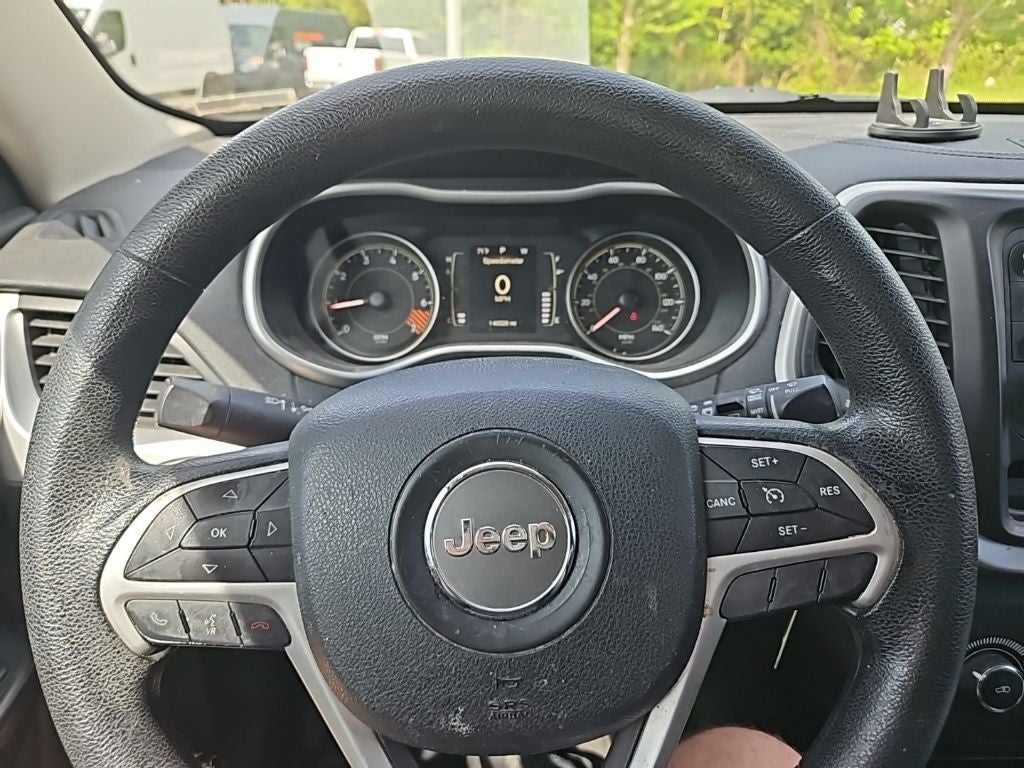 2014 Jeep Cherokee Sport