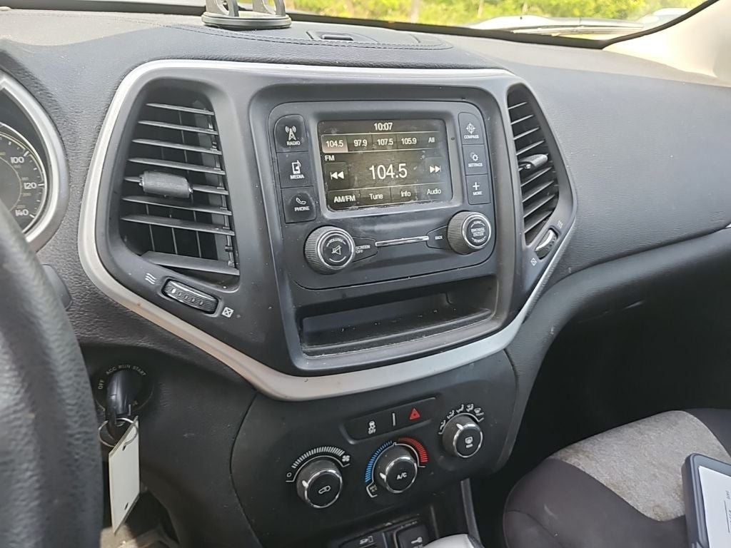 2014 Jeep Cherokee Sport