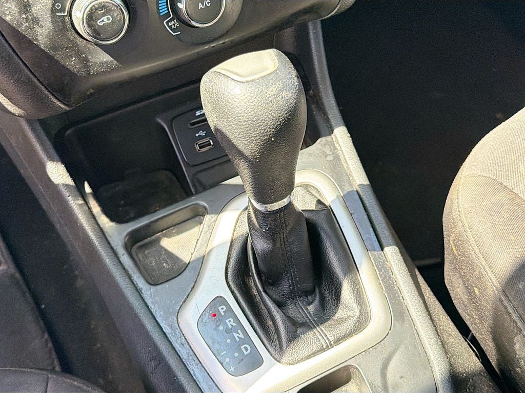 2014 Jeep Cherokee Sport