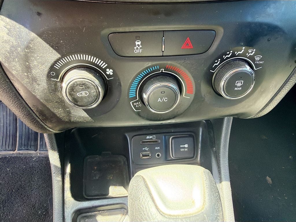 2014 Jeep Cherokee Sport