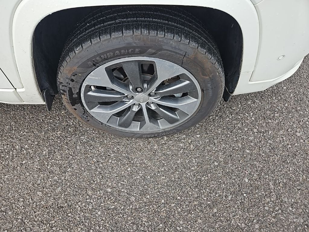 2019 Jeep Cherokee Overland 4x4