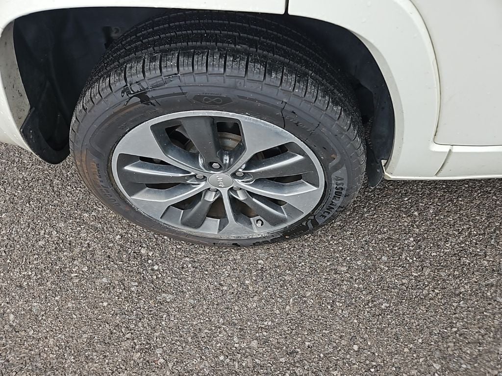 2019 Jeep Cherokee Overland 4x4