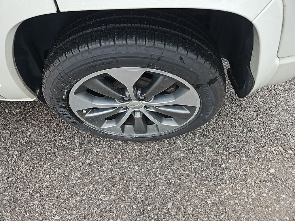 2019 Jeep Cherokee Overland 4x4