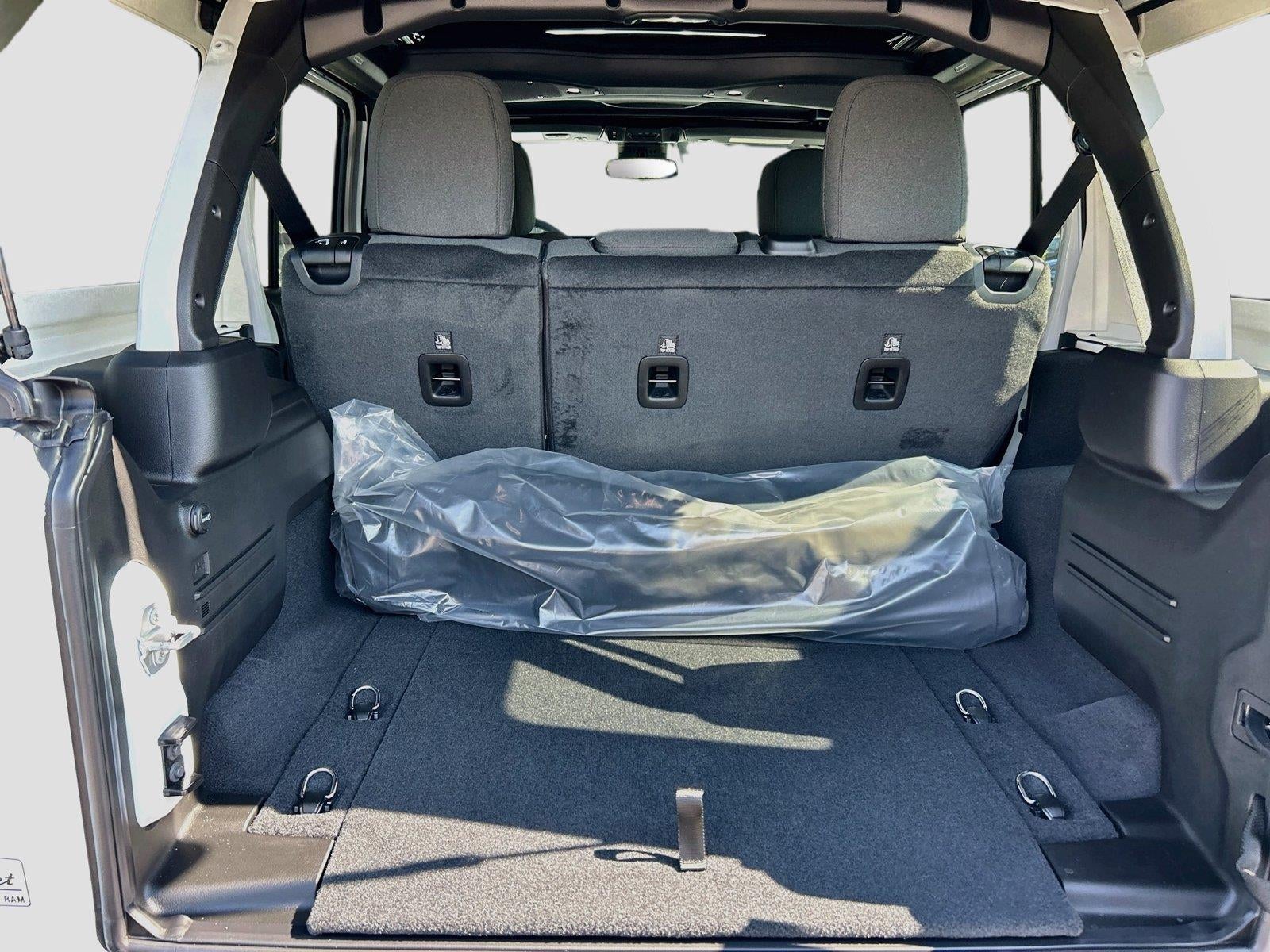 2027 Jeep Wrangler WRANGLER 4-DOOR SPORT S
