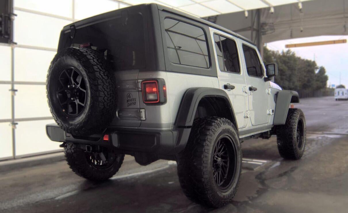 2024 Jeep Wrangler 4-Door Willys 4x4