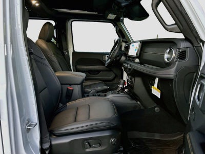 2027 Jeep Wrangler WRANGLER 4-DOOR SAHARA