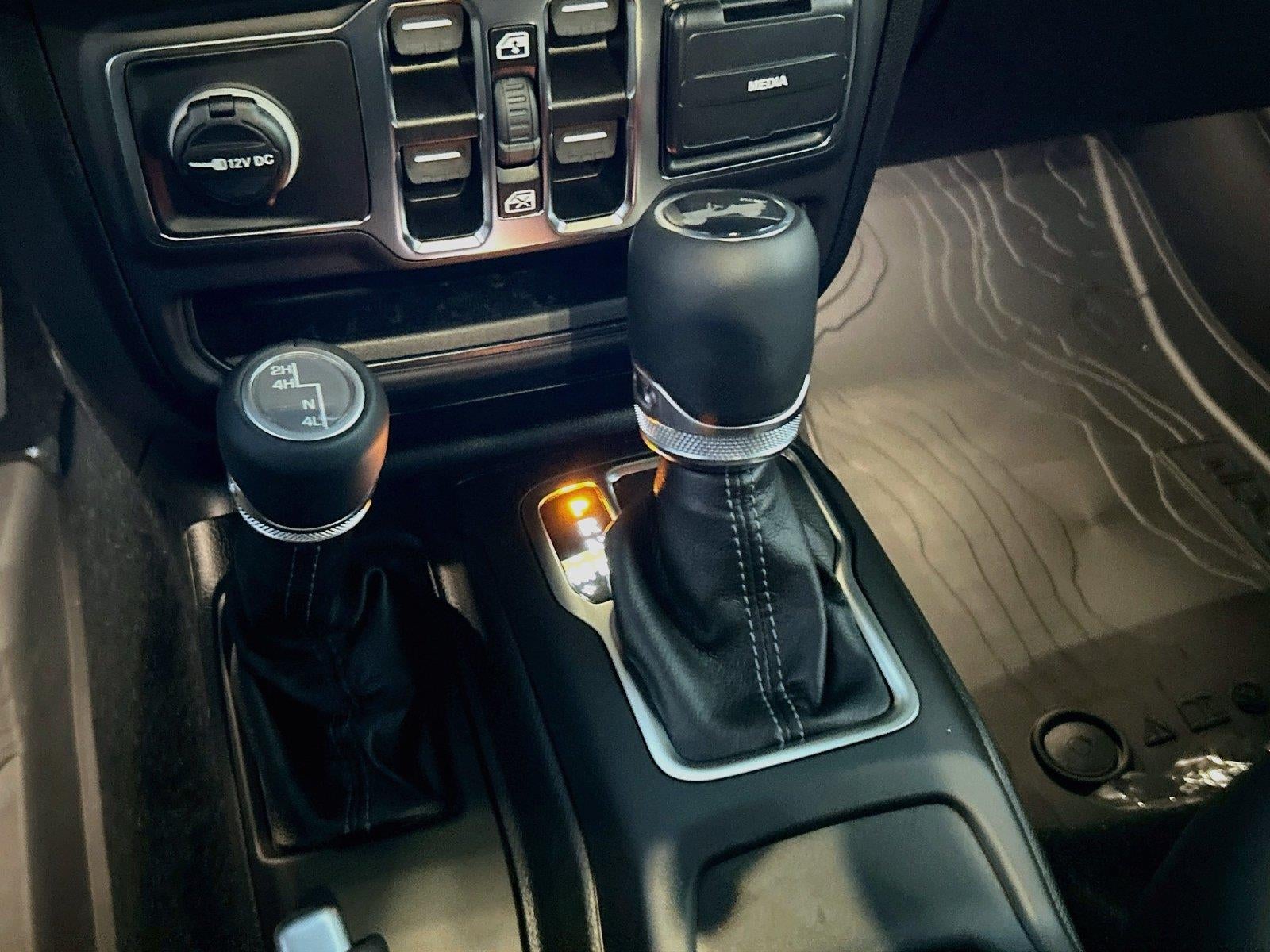 2027 Jeep Wrangler WRANGLER 4-DOOR SAHARA