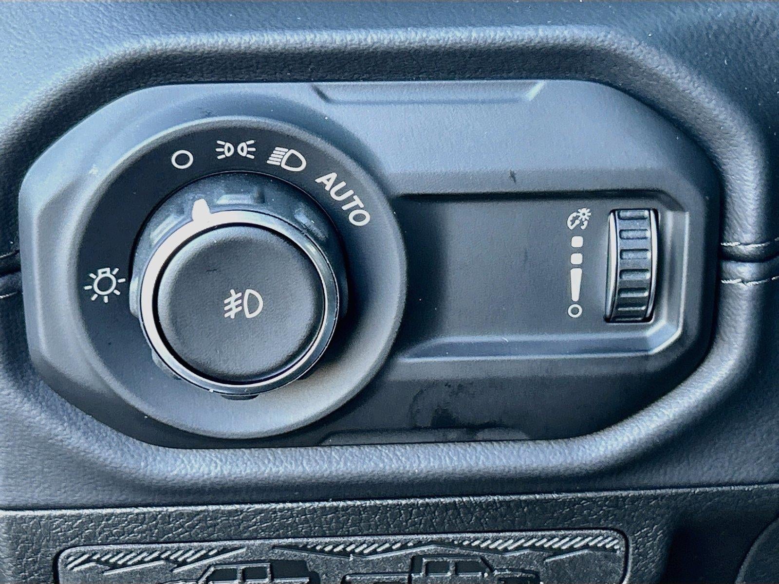 2027 Jeep Wrangler WRANGLER 4-DOOR SAHARA