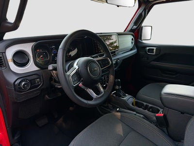 2025 Jeep Wrangler 4-Door Sahara 4x4