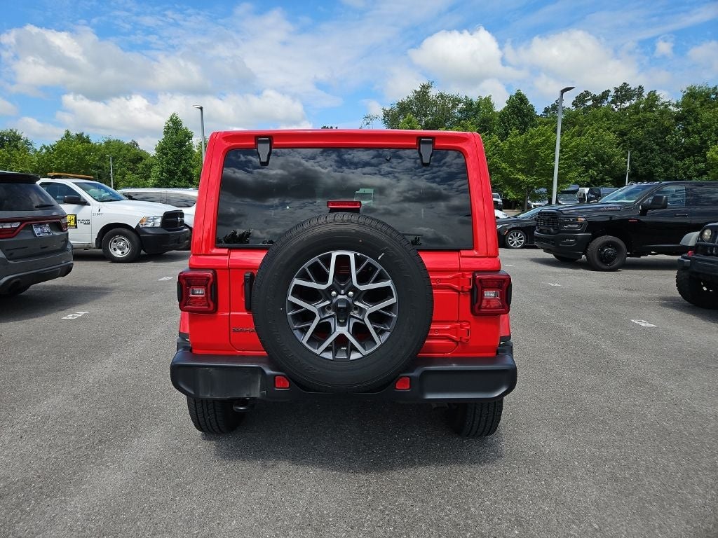 2025 Jeep Wrangler 4-Door Sahara 4x4