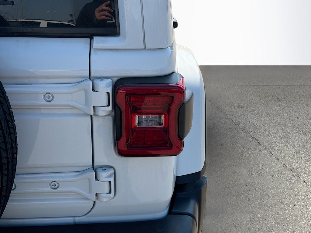 2024 Jeep Wrangler 4-Door Sahara 4x4