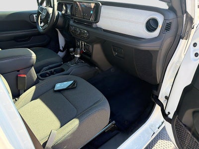 2024 Jeep Wrangler 4-Door Sahara 4x4