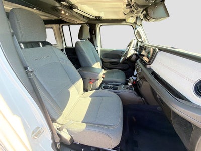 2024 Jeep Wrangler 4-Door Sahara 4x4
