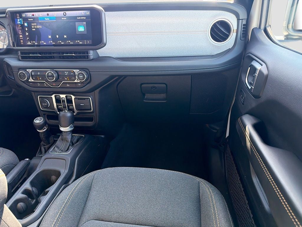 2024 Jeep Wrangler 4-Door Sahara 4x4