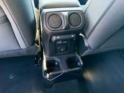 2024 Jeep Wrangler 4-Door Sahara 4x4