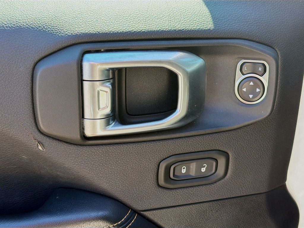 2024 Jeep Wrangler 4-Door Sahara 4x4