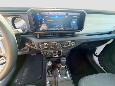 2024 Jeep Wrangler 4-Door Sahara 4x4