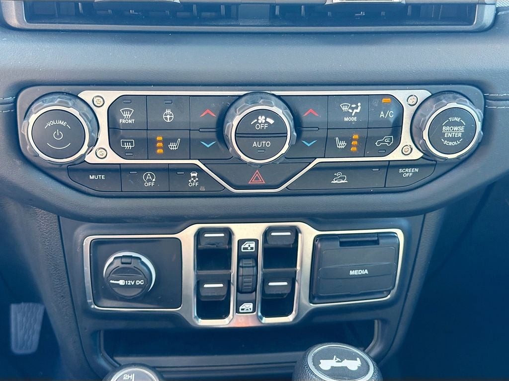 2024 Jeep Wrangler 4-Door Sahara 4x4